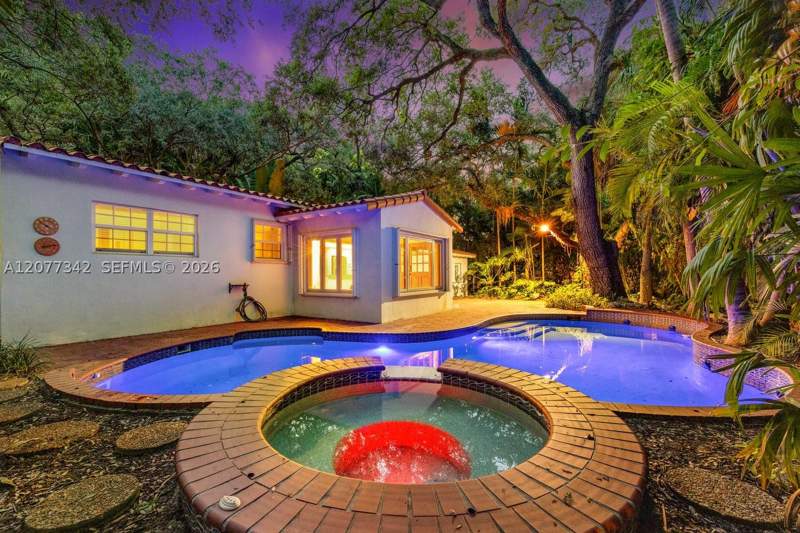 3 bedroom SingleFamilyResidence at 5111 Maggiore St, C Gab Riviera Sec Pt 2 Re, Coral Gables — photo 3