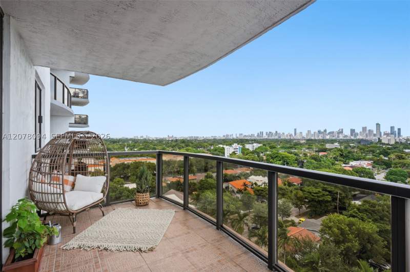 2 bedroom Condominium at 2301 SW 27th Ave 1001, The Luxor Residences Cond, Miami — photo 2