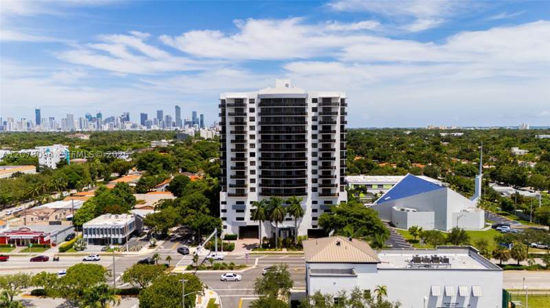 2 bedroom Condominium at 2301 SW 27th Ave 1001, The Luxor Residences Cond, Miami — photo 3