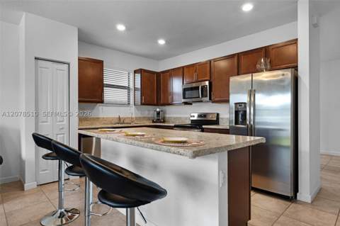 2475 SE 1st St, Homestead FL - photo 6 of 31