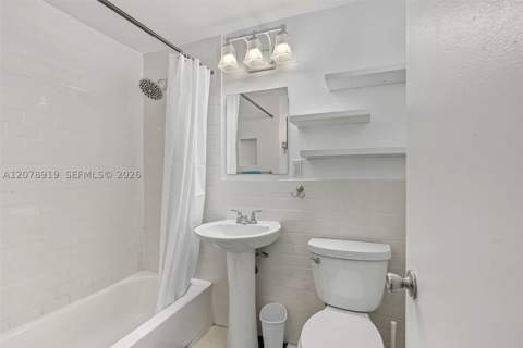 915 8th St 102, Miami Beach FL - photo 12 of 24