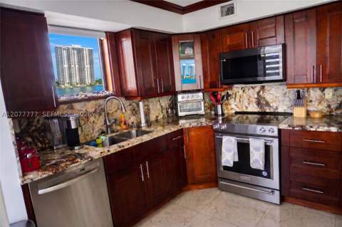 3300 NE 192nd St 1612, Aventura FL - photo 15 of 41
