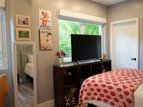 12015 NE 10 Ave, Biscayne Park FL - photo 13 of 45