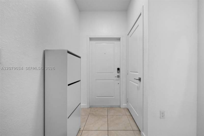 3 bedroom Townhouse at 757 SW 11th St, Regal Palm Subdivision, Florida City — photo 2