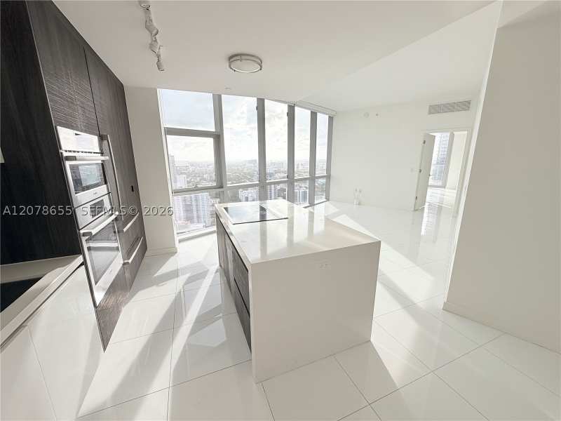 1 bedroom Condominium at 851 NE 1st Ave 3202, Paramount Miami World, Miami — photo 1