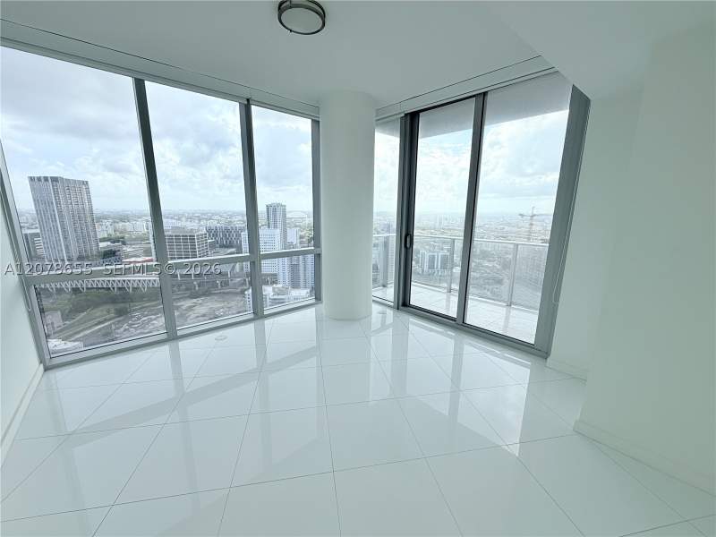 1 bedroom Condominium at 851 NE 1st Ave 3202, Paramount Miami World, Miami — photo 2