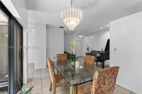 6633 NW 176th Ter, Hialeah FL - photo 10 of 40