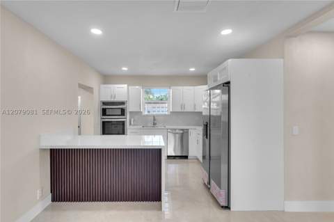 378 SW 6th St, Florida City FL - photo 10 of 36
