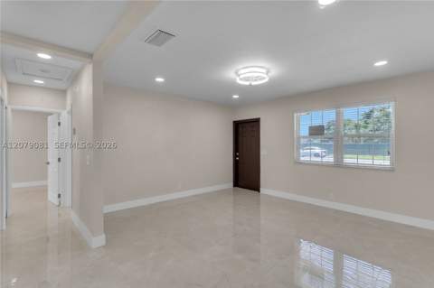 378 SW 6th St, Florida City FL - photo 12 of 36
