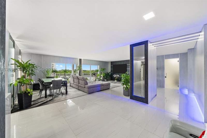 4 bedroom Condominium at 400 Kings Point Dr 822-23, Coastal Towers Condo, Sunny Isles Beach — photo 2