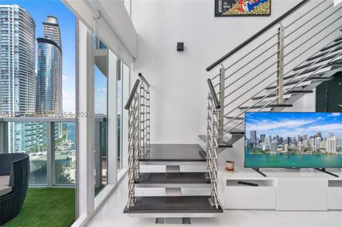 41 SE 5th St 1111, Miami FL - photo 7 of 46