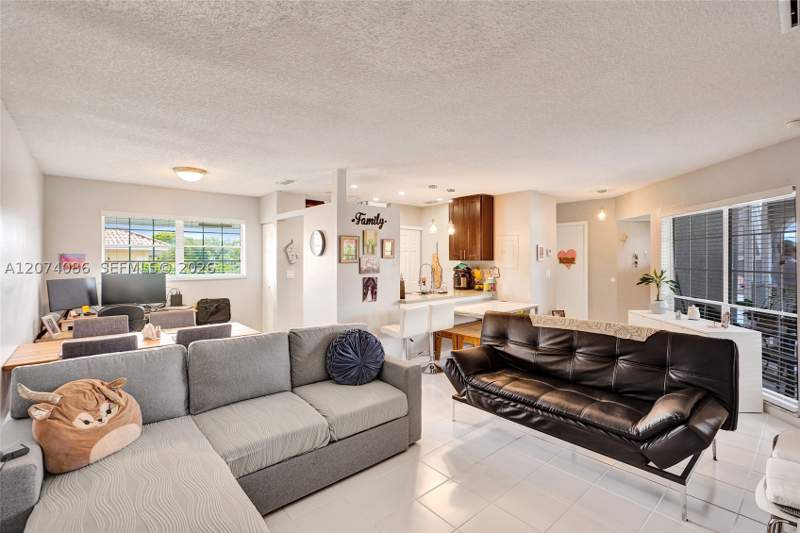 2 bedroom Condominium at 15645 SW 74th Cir Dr 6-5, The Fountains I Condo, Miami — photo 2