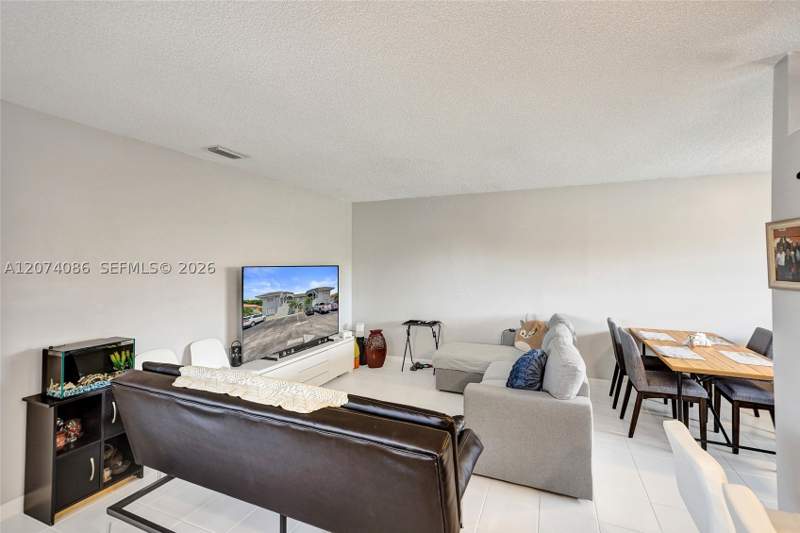 2 bedroom Condominium at 15645 SW 74th Cir Dr 6-5, The Fountains I Condo, Miami — photo 5