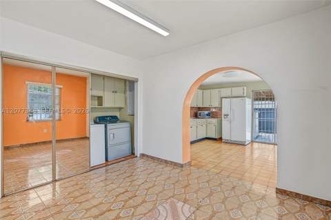 3940 NW 2nd St, Miami FL - photo 8 of 21