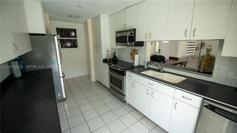 14045 SW 103rd Ter, Miami FL - photo 10 of 30