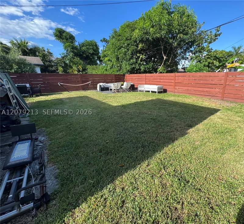 3 bedroom SingleFamilyResidence at 10841 NE 2nd Pl, Pasadena Park Sub, Miami — photo 3