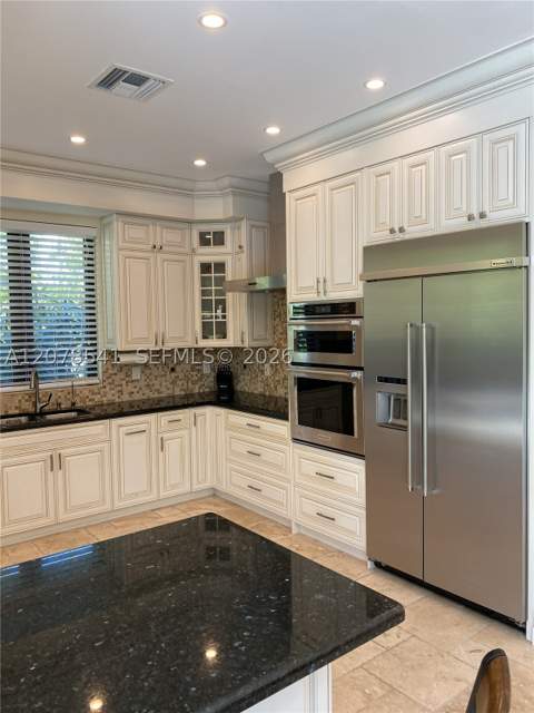 343 190th St, Sunny Isles Beach FL - photo 16 of 32