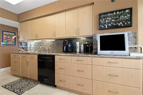 3500 Mystic Pointe Dr 2204, Aventura FL - photo 8 of 29
