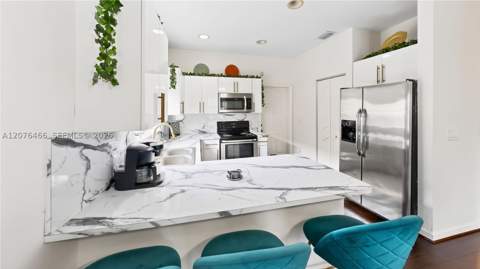 2851 NE 42nd Ave, Homestead FL - photo 14 of 75