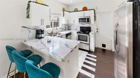 2851 NE 42nd Ave, Homestead FL - photo 15 of 75