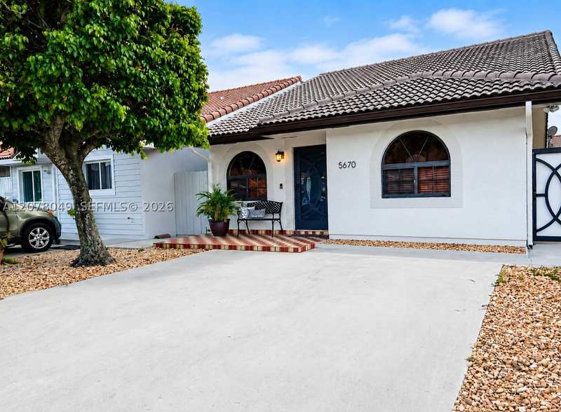 3 bedroom SingleFamilyResidence at 5670 W 20th Ct, Michelle Jardins, Hialeah — photo 1