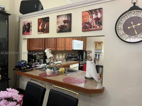 6028 SW 147th Pl, Miami FL - photo 7 of 52