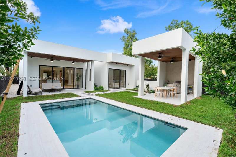 4 bedroom SingleFamilyResidence at 1844 SW 24th Ter, Kensington Park, Miami — photo 1