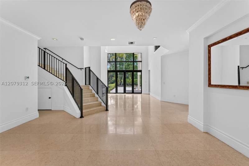 6 bedroom SingleFamilyResidence at 7641 SW 59th Ct, Pinecrest Villas 2 Addn, South Miami — photo 5