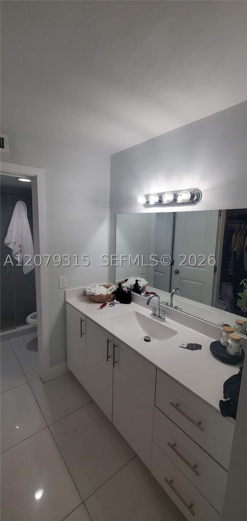 1 bedroom Condominium at 677 SW 9th Ave 405, Vista Alegre Condo, Miami — photo 3