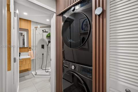 9852 NW 52nd Ter, Doral FL - photo 14 of 52