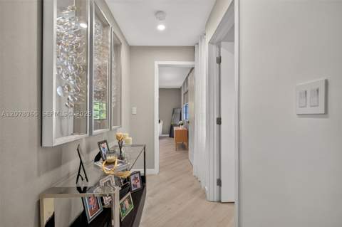 9852 NW 52nd Ter, Doral FL - photo 18 of 52