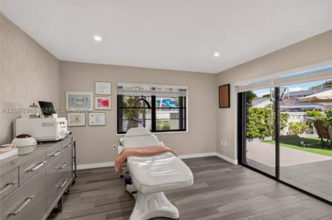 9852 NW 52nd Ter, Doral FL - photo 20 of 52