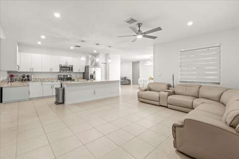 19803 SW 321 Street, Homestead FL - photo 13 of 45