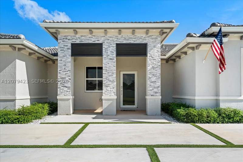 5 bedroom SingleFamilyResidence at 19803 SW 321 Street, Acosta, Homestead — photo 3