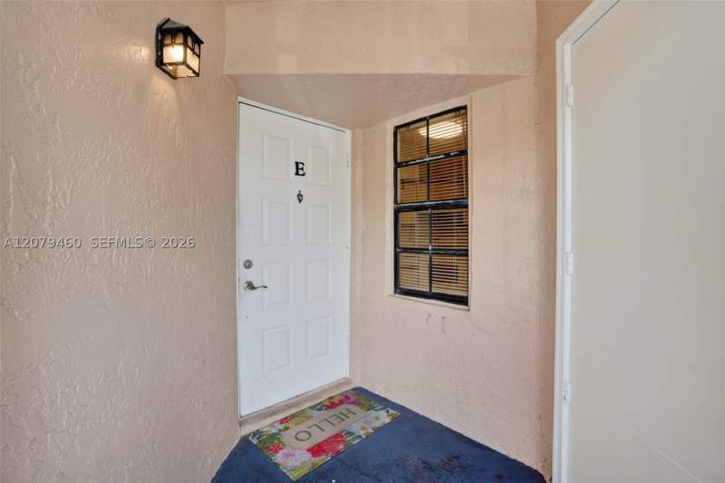 2 bedroom Condominium at 1080 N Franklin Ave 1080E, Lakeshore Condo I, Homestead — photo 2