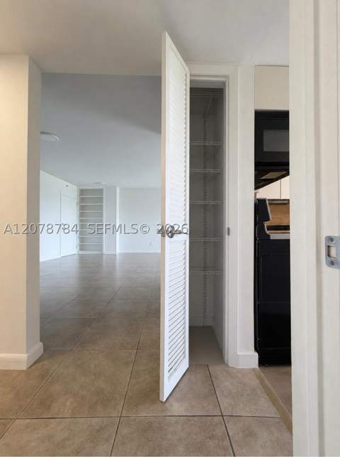77 Crandon Blvd 5C, Key Biscayne FL - photo 20 of 59