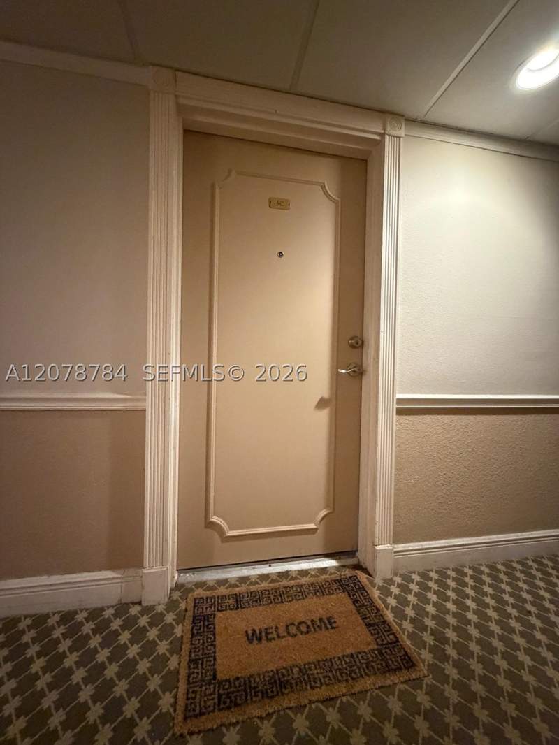 2 bedroom Condominium at 77 Crandon Blvd 5C, The Palms Of Key Biscayne, Key Biscayne — photo 3