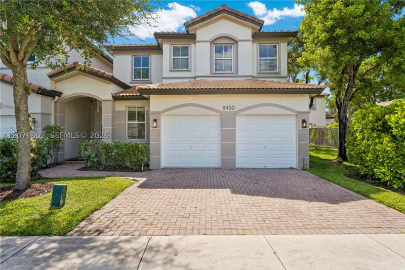 4 bedroom SingleFamilyResidence at 8450 NW 113th Psge, Islands At Doral Northwes, Doral — photo 1
