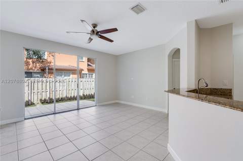 8450 NW 113th Psge, Doral FL - photo 7 of 31
