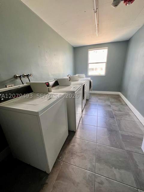700 NW 214th St 411, Miami Gardens FL - photo 18 of 21