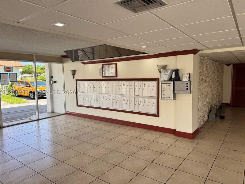 2 bedroom Condominium at 13390 NE 7th Ave 214, La Castellana Condo, North Miami — photo 2