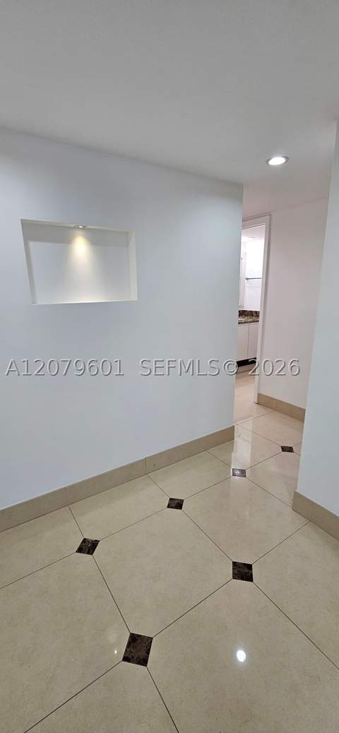 18051 Biscayne Blvd 1501, Aventura FL - photo 11 of 61