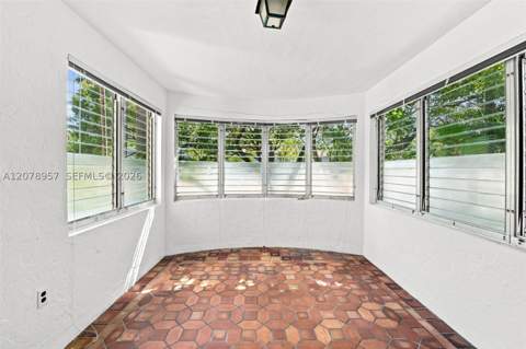5680 Pine Tree Dr, Miami Beach FL - photo 21 of 32