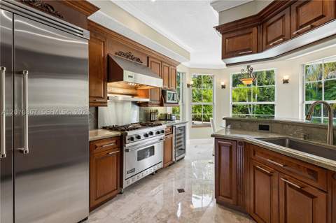 8445 SW 163rd Ter, Palmetto Bay FL - photo 13 of 60