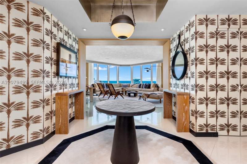 3 bedroom Condominium at 300 S Pointe Dr 2005, Portofino Tower Condo, Miami Beach — photo 2