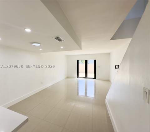 8010 SW 152nd Ave 211, Miami FL - photo 9 of 32