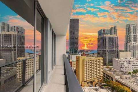 121 NE 5th St 2002, Miami FL - photo 10 of 37