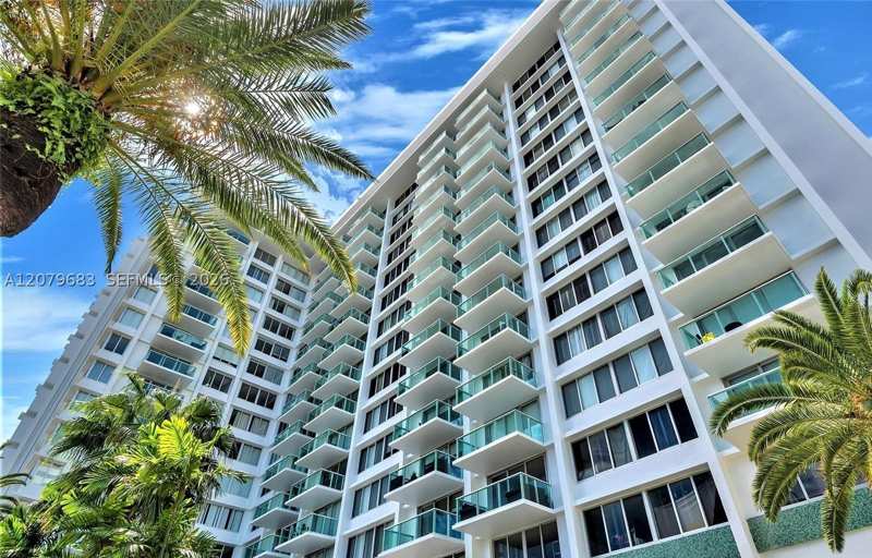 1 bedroom Condominium at 1000 West Ave Ph27, Mirador 1000 Condo, Miami Beach — photo 1