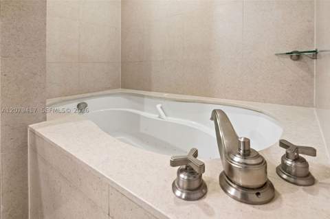 6801 Collins Ave 1401, Miami Beach FL - photo 20 of 59