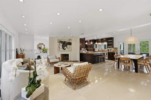 571 S Mashta Dr, Key Biscayne FL - photo 7 of 34